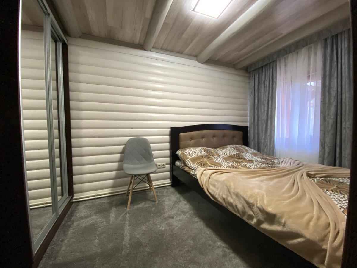 Маєток "Zymon & Ski" Bukovel Esterno foto